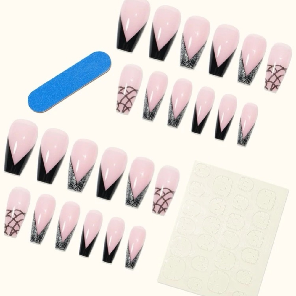 Fake nails - Picture 2 of 2